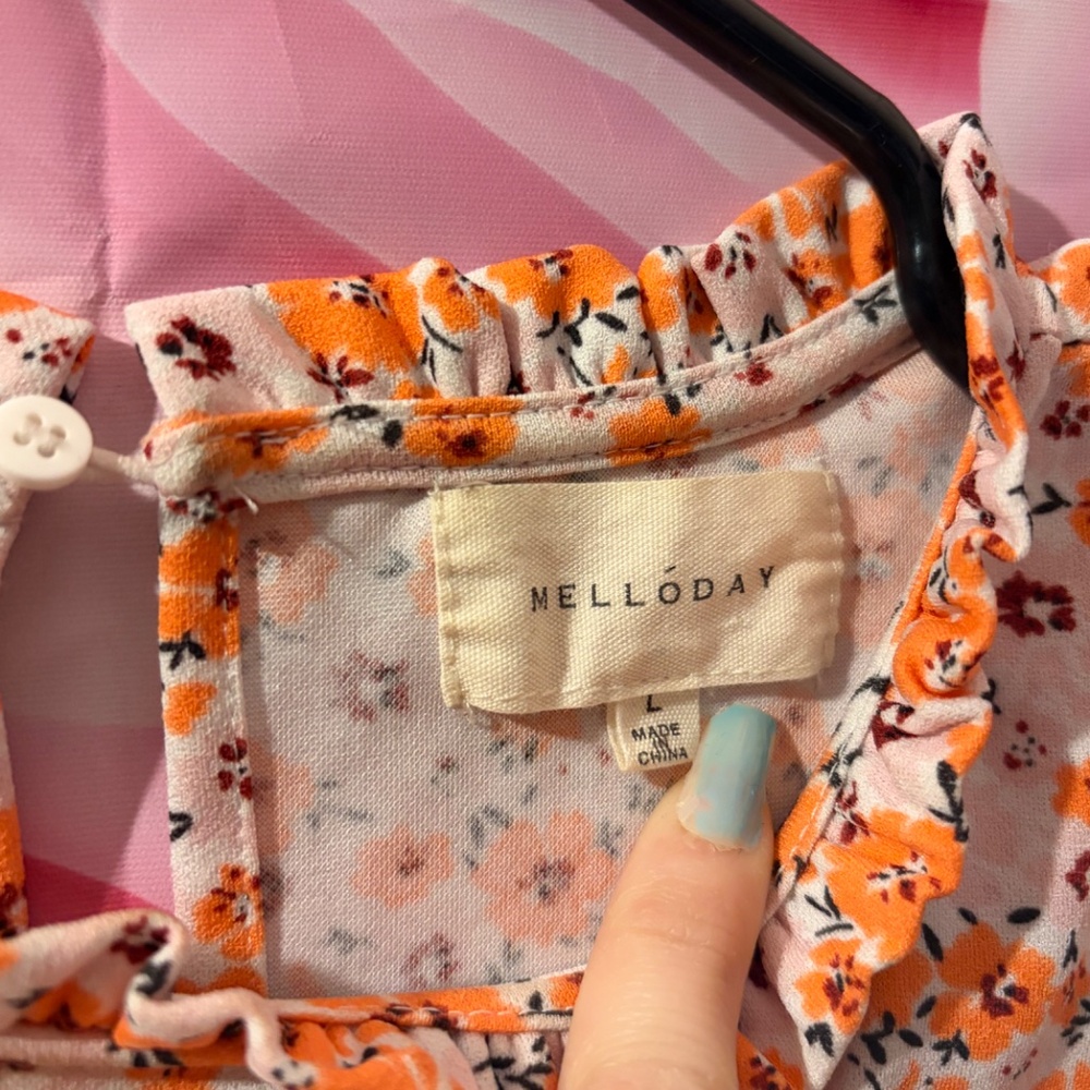 Top - Picture 5 of 7